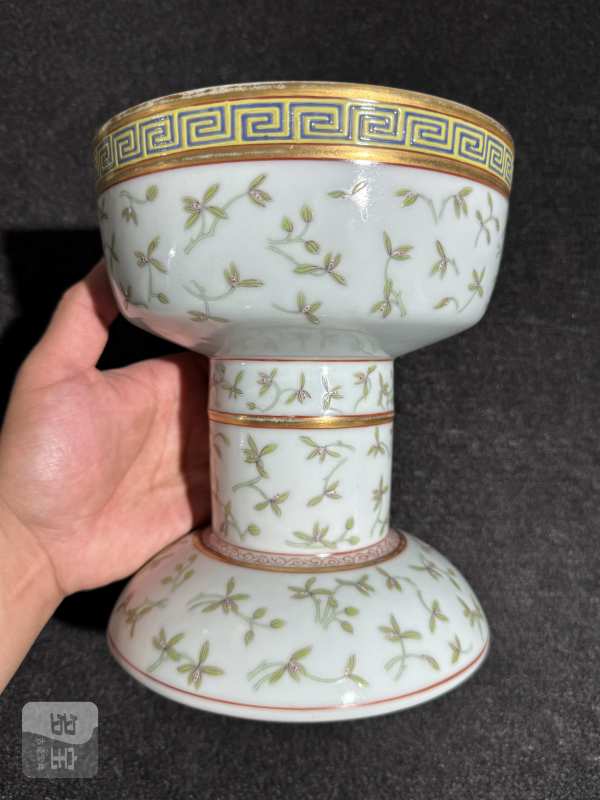 清光绪 粉彩描金折枝兰花豆 - 图4